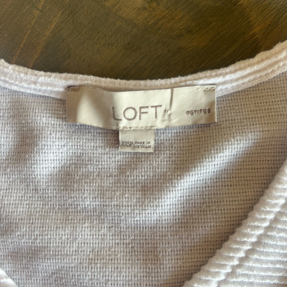 LOFT White Textured Tie Front Tank Top XXS | Sleeveless Summer Blouse - Picture 3 of 7